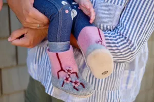 Adorable Pink Cherry Blossom Slippers for Kids – Cozy and Cute Cherry Blossom Footwear for Little Ones – Perfect for Playtime and Bedtime