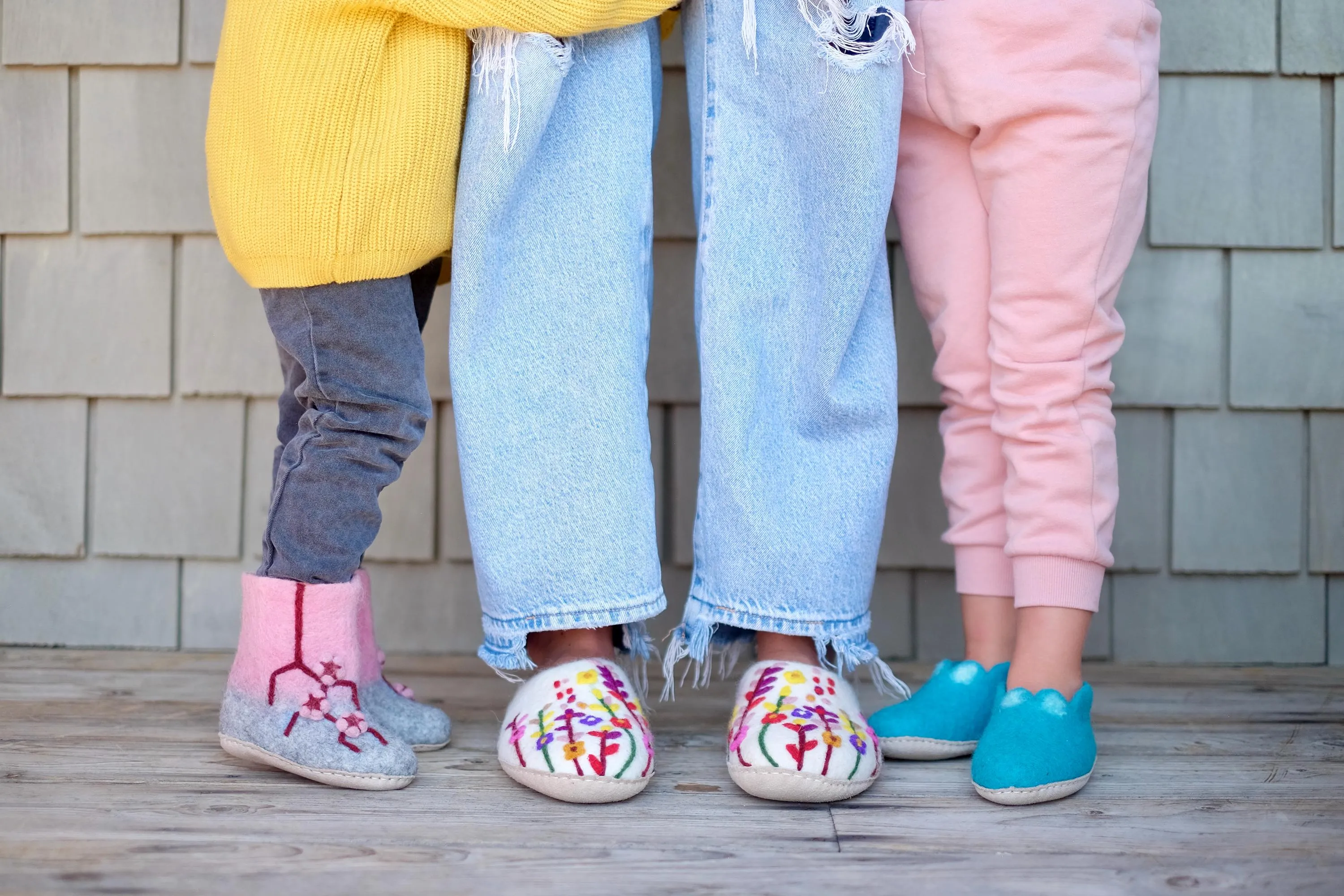 Adorable Pink Cherry Blossom Slippers for Kids – Cozy and Cute Cherry Blossom Footwear for Little Ones – Perfect for Playtime and Bedtime