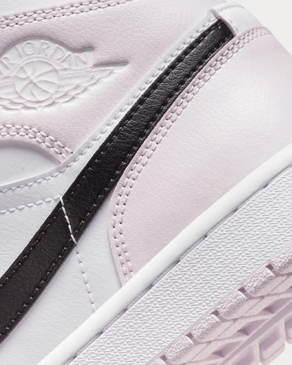 Air Jordan 1 Mid Light Violet / White / Black High Top Sneakers