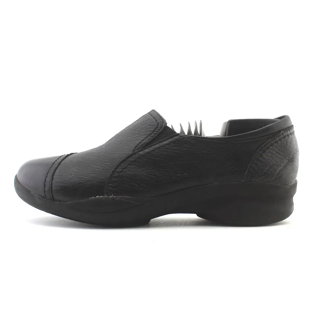 CLARKS IN MOTION