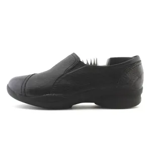CLARKS IN MOTION