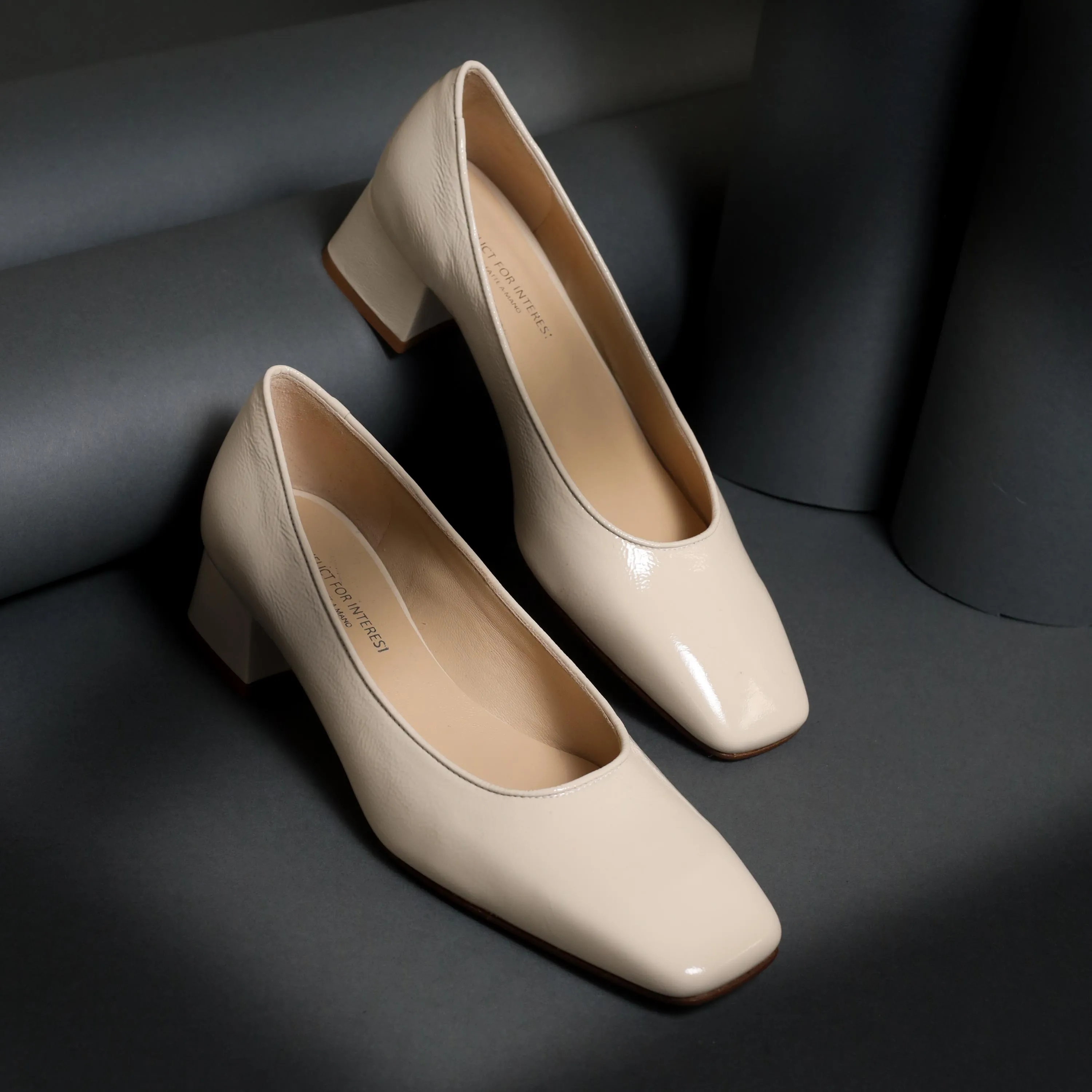 Conflict For Interest 403 Beige
