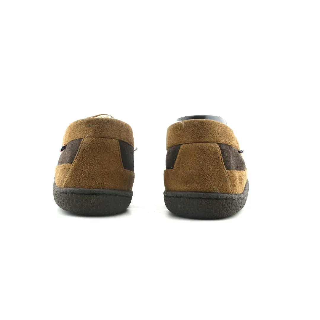 IZOD TWO-TONE MOCCASIN