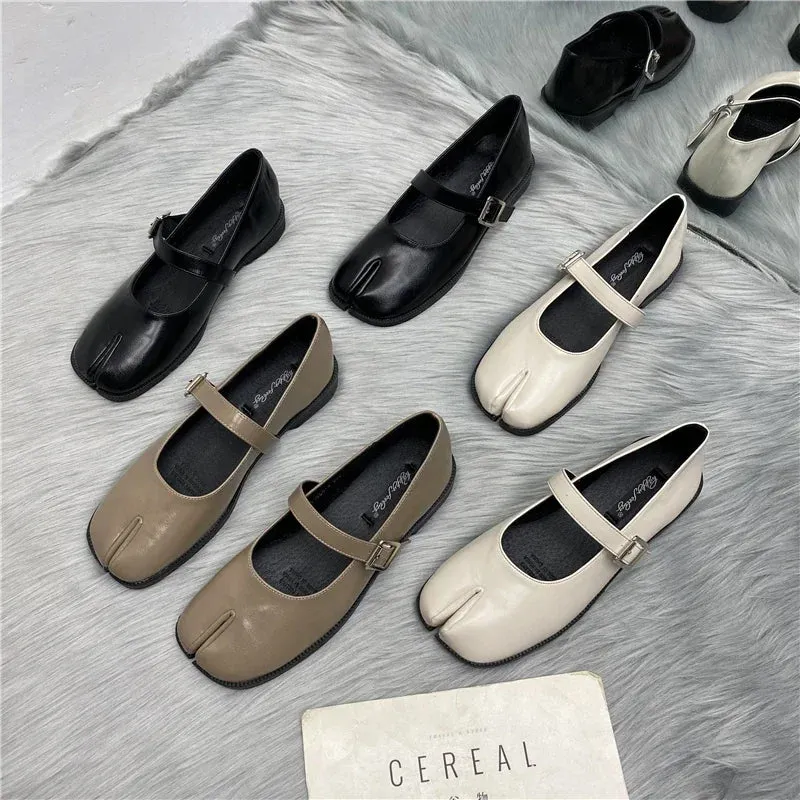 Modern Split Toe Flat Mary Jane Shoes w/ Buckle