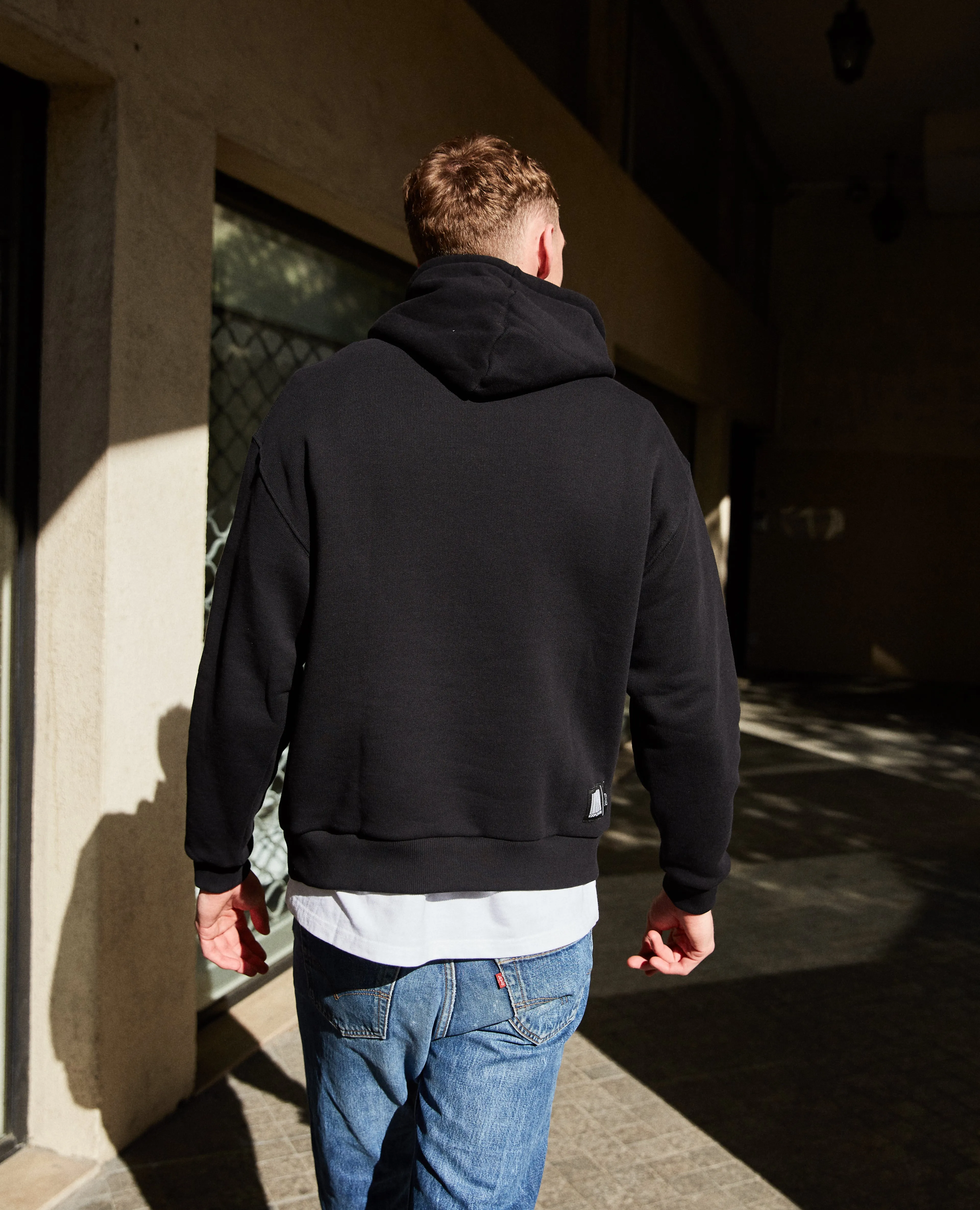 Sweat gris clair capuche coton poche avant